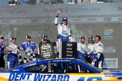 article image - NASCAR Phoenix Auto Racing